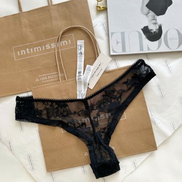 Intimissimi Lingerie 2-piece Balconette Bra (36B) and Panties (M) Set - Picture 15 of 16